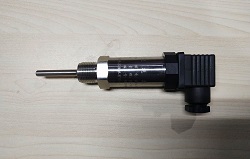 昆仑中大进口PT100温度传感器变送4-20ma输出