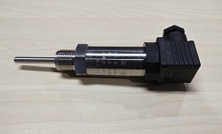 昆仑中大不锈钢结构温度传感器采用赫斯曼电气接口