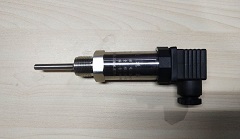昆仑中大轻巧型一体式温度变送器测温探头采用铂电阻