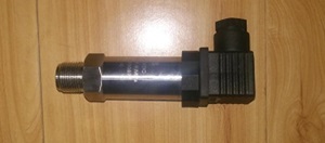 昆仑中大品牌压力变送器可应用在液压和气动领域