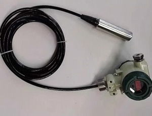 昆仑中大品牌罐体静压式分体投入式液位变送器可带现场显示