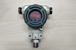 昆仑中大品牌数显螺纹安装防爆压力传感器CT6防爆等级