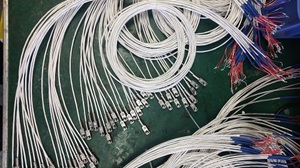 昆仑中大品牌螺钉固定不锈钢贴片温度传感器